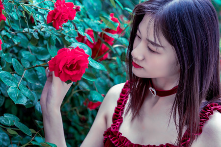 山东青岛：“微醺巴士”开拓文旅消费新场景